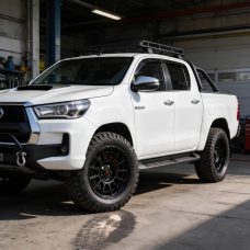 18 Inch Alloy Wheels - Kamet Mud | Satin Black for Hilux, Roxx, Thar – Hilux | Premium Thar 4x4 Upgrade